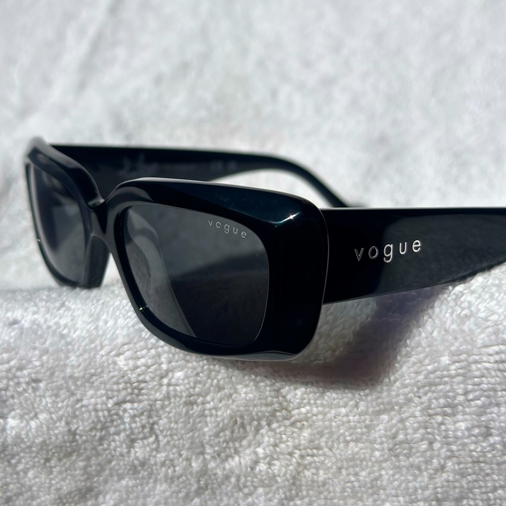 Vogue x Hailey Bieber SunShade’s